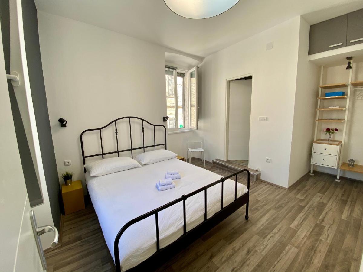 Apartments Flanaticus พูลา ภายนอก รูปภาพ